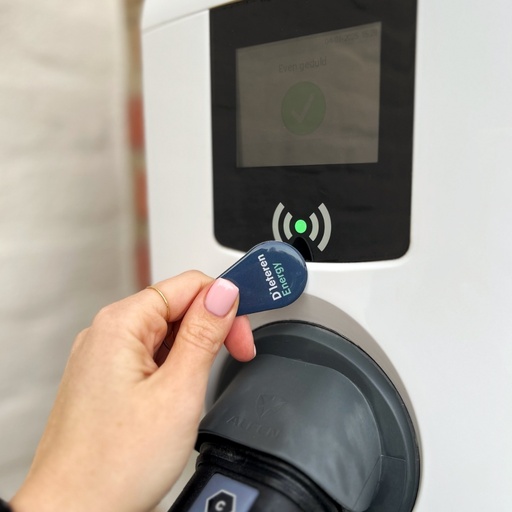 [CB + LNC] Laadbadge - Zelfactivering brochure